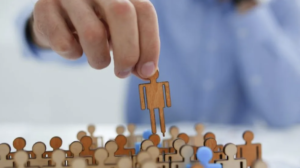 Brasil cria mais de 1,1 milhão de empregos em 2026, mas falta de profissionais desafia empresas